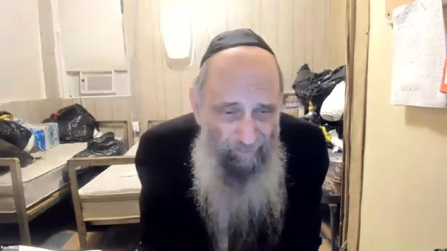 Is there a dress code for Jewish men? | Ask the Rabbi Live with Rabbi Chaim Mintz