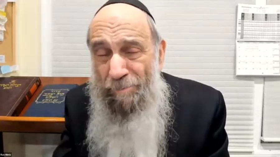 Which parts of Shema should I say before going to sleep? | Ask the Rabbi Live with Rabbi Chaim Mintz