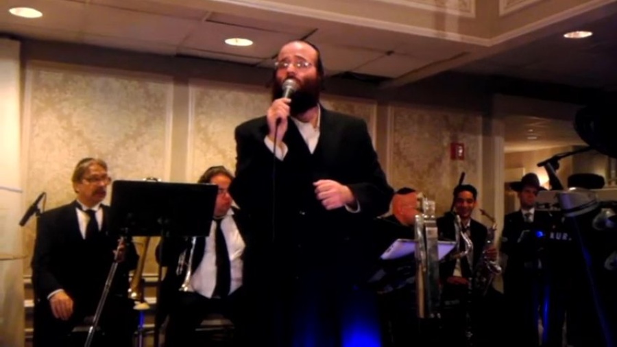 Shloime Taussig with Freilach orchestra