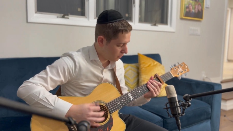 Baruch Hagever (Amudei Sheish) - Fingerstyle cover by Ari Ettinger