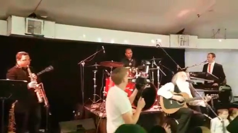 'לה' הארץ ומלואה' ר' יצחק פוקס & ישראל סוסנה ותזמורתו בביצוע מיוחד