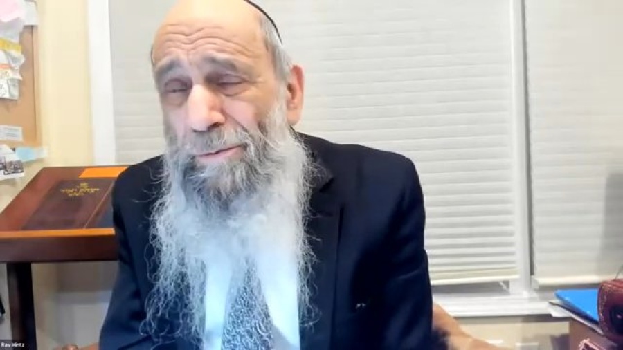 What's the proper way for a couple to display affection? | Ask the Rabbi Live with Rabbi Chaim Mintz