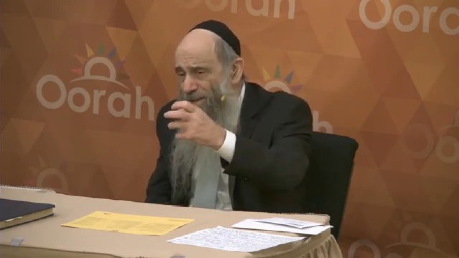 Can I Use an Electric Menorah for Chanukah?- Ask the Rabbi Live with Rabbi Mintz