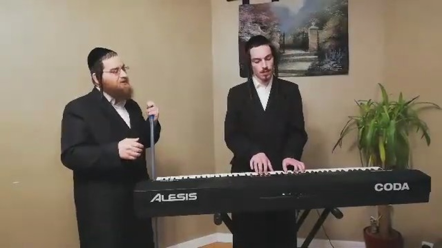 Watch Hershy Rottenberg Composes A New Song In Honor Of Those Who Have Begun Daf Yomi "Me'eimusai"