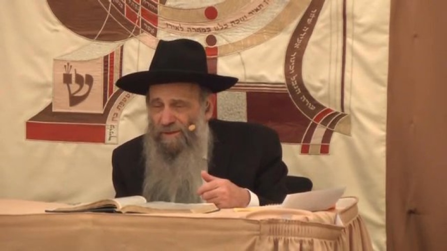 Amalek's Livestock - Why the Fuss? - Ask the Rabbi Live with Rabbi Mintz