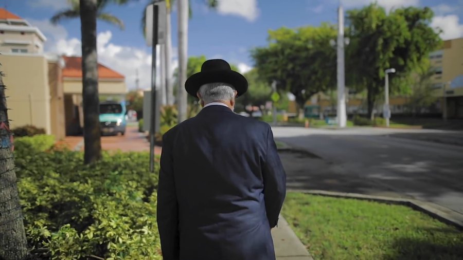 SIMCHA LEINER ft. 1001 Voices - Stand Up For Each Other - Official Music Video