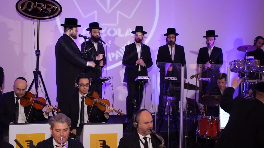 "Refoeinu" Featuring Shea & Avrumi Berko, Yedidim Choir, A. Berko Production