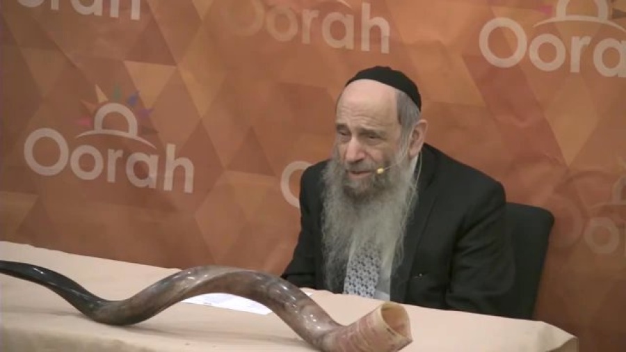 Why Don't We Thank G-d For The Previous Year - Ask the Rabbi Live with Rabbi Mintz