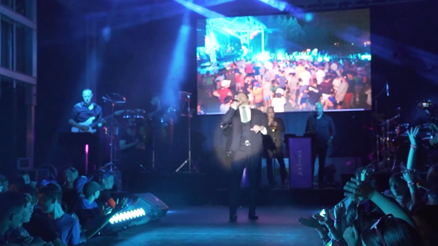 MORDECHAI SHAPIRO LIVE AT CAMP MORASHA ft. KROHMA (Official Video)