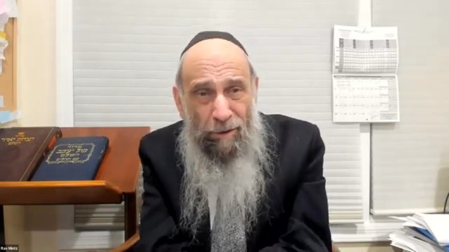 Do the souls of those cremated in the camps suffer? | Ask the Rabbi Live with Rabbi Chaim Mintz