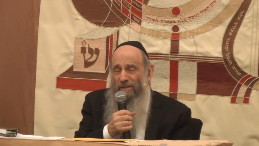 Is a Mass Text an Acceptable Way to Ask Forgiveness?- Ask the Rabbi Live with Rabbi Mintz