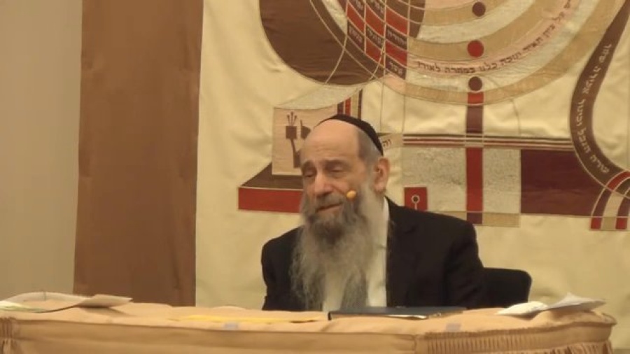 Does G-d love Everyone the same? - Ask the Rabbi Live with Rabbi Mintz