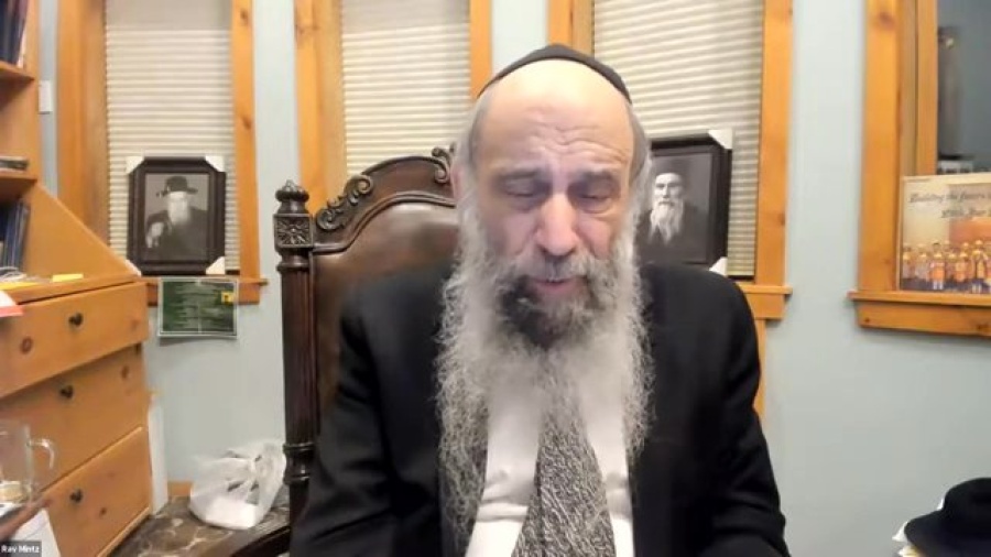 Do women recite Hallel? | Ask the Rabbi Live with Rabbi Chaim Mintz