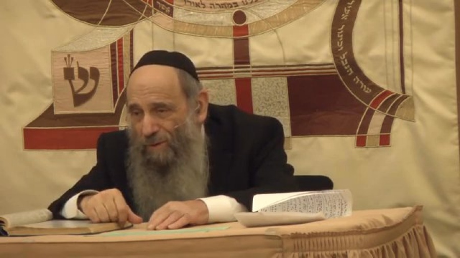 Why Do Jews Wear Yarmulkes? - Ask the Rabbi Live with Rabbi Mintz