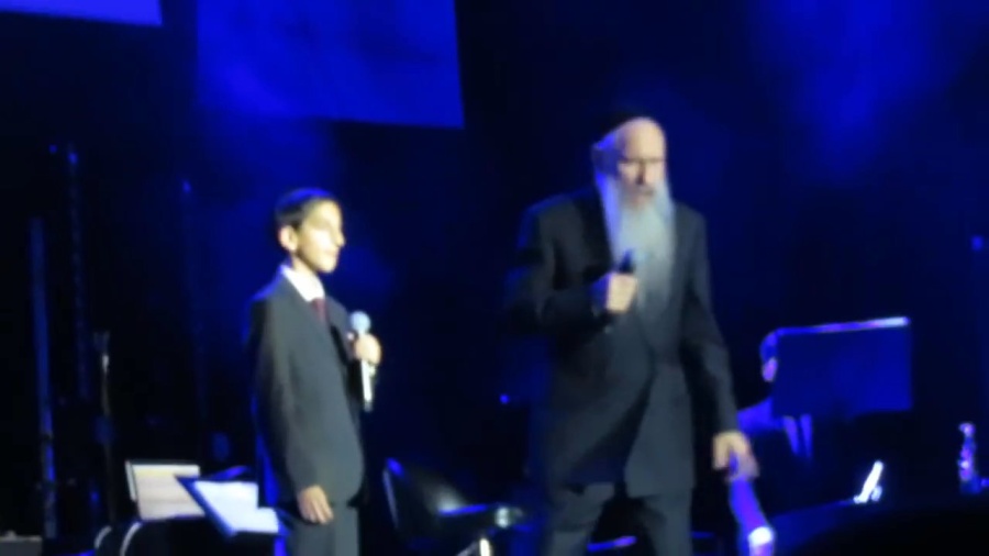 Avraham Fried & Ari Goldwag - Yesh Tikvah - ZAKA concert London