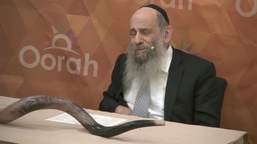 Big Or Small Kabbalos: What's Better- Ask the Rabbi Live with Rabbi Mintz