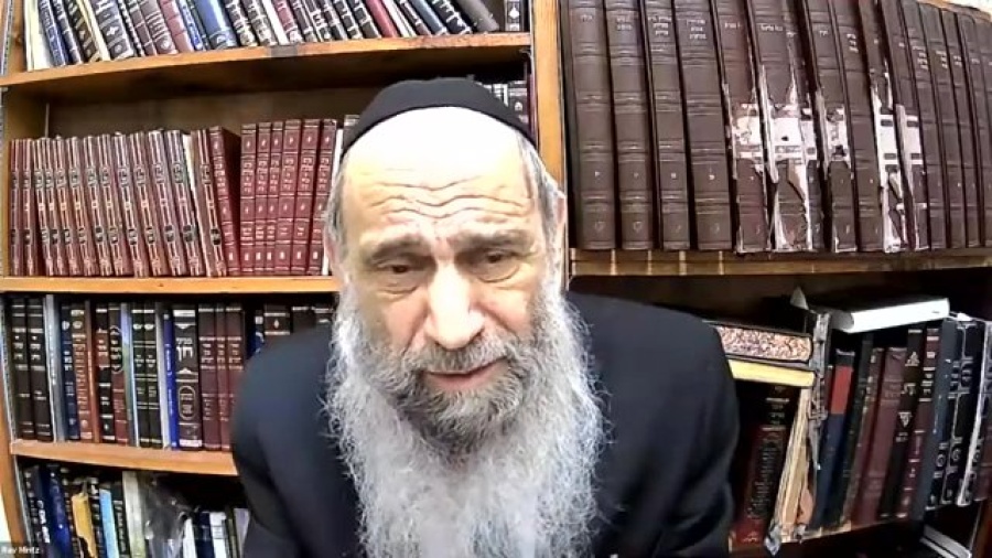 "Rabbi, is G-d listening to me?" | Ask the Rabbi Live with Rabbi Chaim Mintz