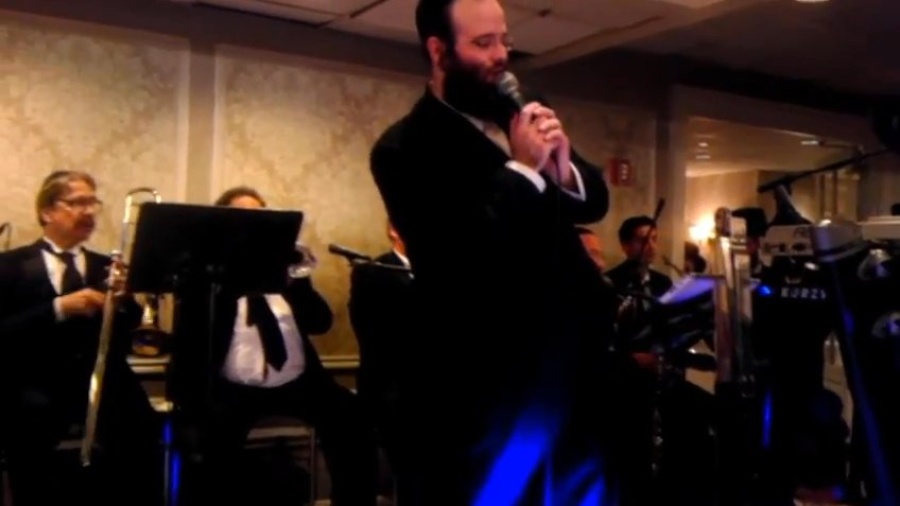 Shloime Taussig with Freilach orchestra