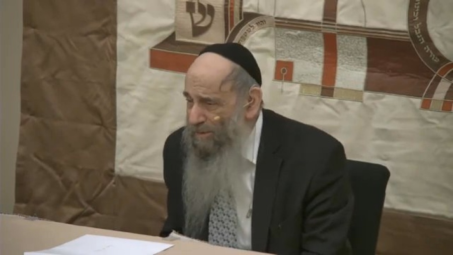 Can I Keep Someone Else's Customs- Ask the Rabbi Live with Rabbi Mintz