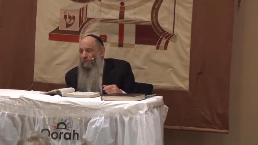 Why Do Some People Have Blue in Their Tzitzit? - Ask the Rabbi Live with Rabbi Mintz