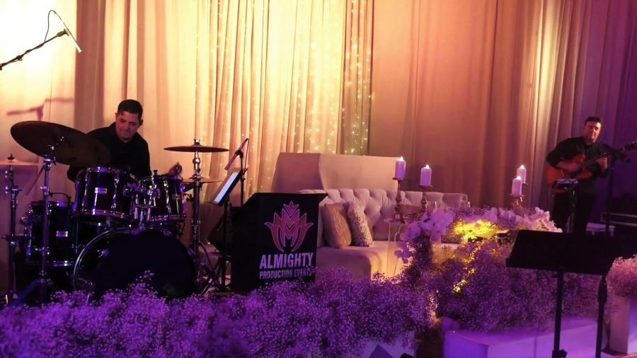 ישראל סוסנה SHAPE OF YOU במיאמי + אשר פדי בסולו תופים מטורף | Israel sosna & band