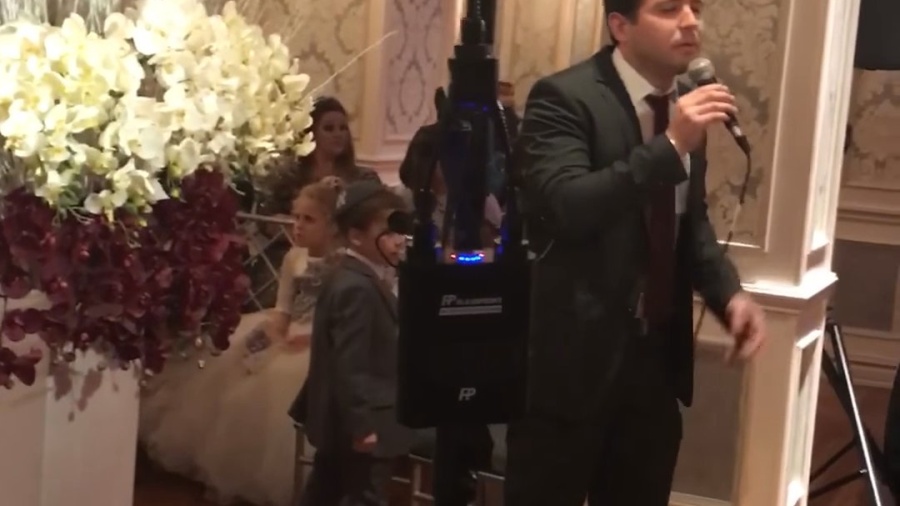 Eli Levin Singing Mi Adir at a Chupa ttto Pnei L'elboin