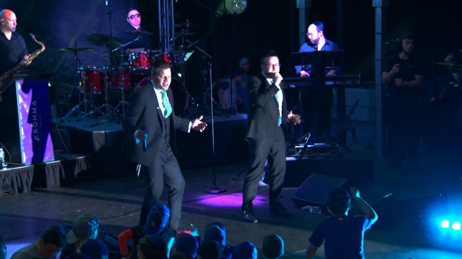 DANNY PALGON and MORDECHAI SHAPIRO singing Up All Night (Live at Camp Morasha) Ft. Krohma