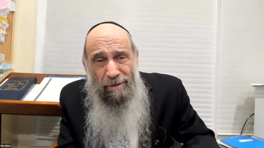 Should people seek counseling while dating? | Ask the Rabbi Live with Rabbi Chaim Mintz