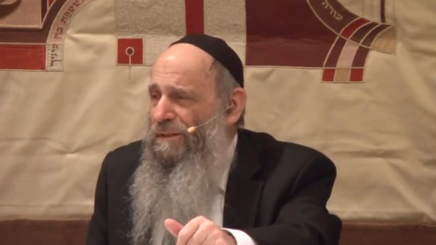 "Mezonos Rolls" - An Oxymoron? - Ask the Rabbi Live with Rabbi Mintz