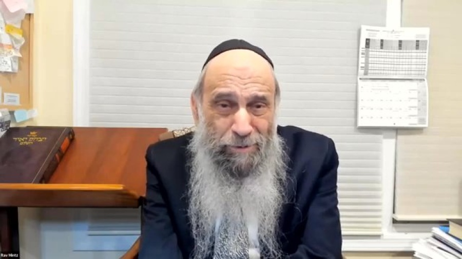 Why do we wait for week 5 to focus on being grateful? | Ask the Rabbi Live with Rabbi Chaim Mintz