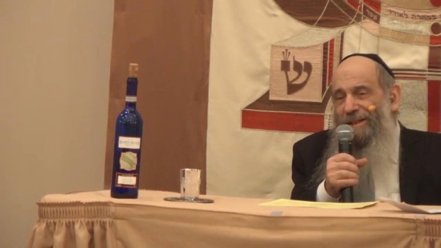 Should I ask the Shadchan for a Picture? - Ask the Rabbi Live with Rabbi Mintz