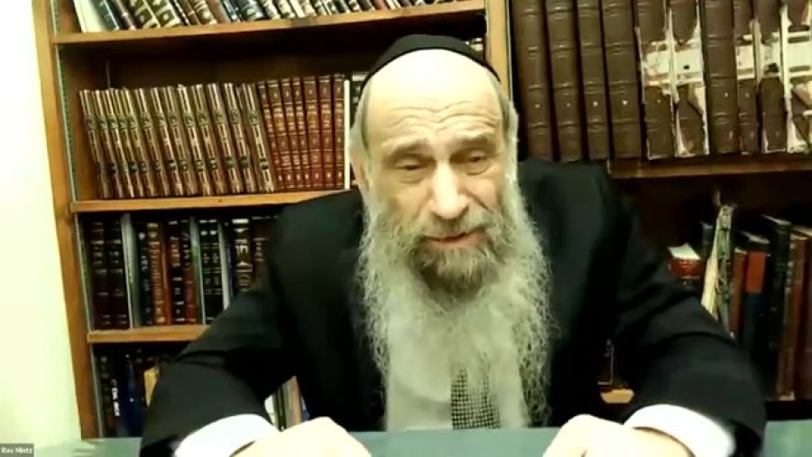 Can I make requests when lighting Shabbos candles? | Ask the Rabbi Live with Rabbi Chaim Mintz