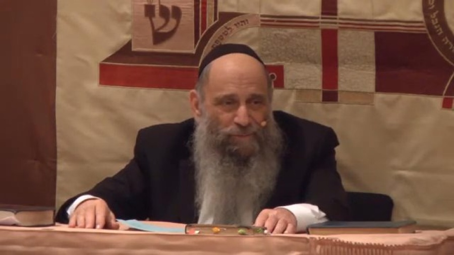 Who Can Give a Blessing? - Ask the Rabbi Live with Rabbi Mintz