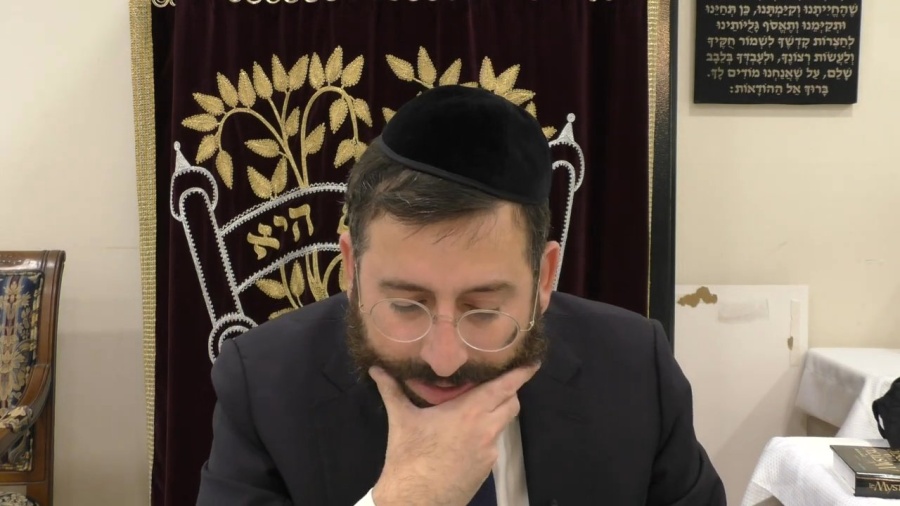 Tisha B'Av: Does One Who Is Not Fasting on Tisha B'av Put On Tefillin Before Eating