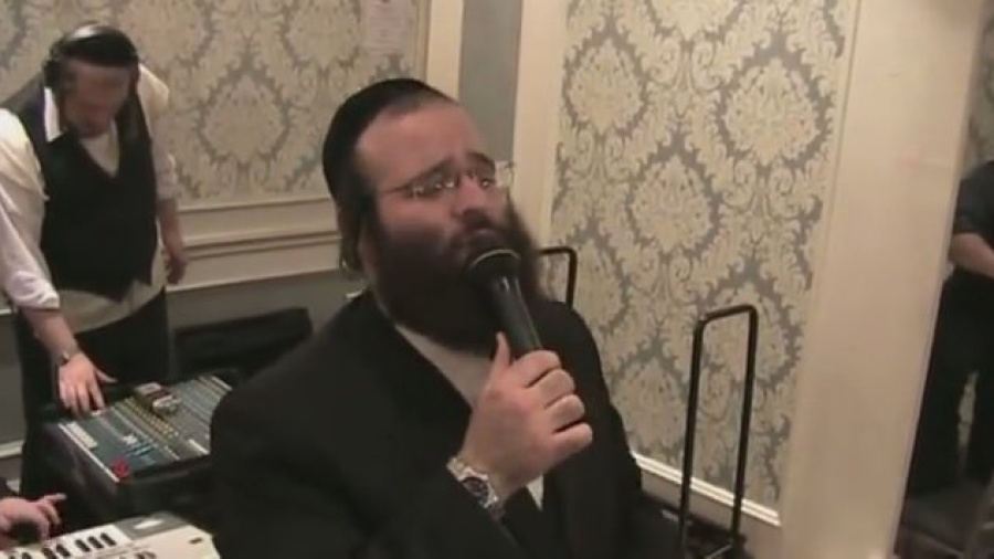 Shloime Taussig Welcomes The Yomim Noraim