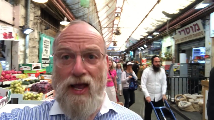 Michoel schnitzler in Israel, shuk machne yehuda|מיכאל שניצלער שוק מחנה יהודה