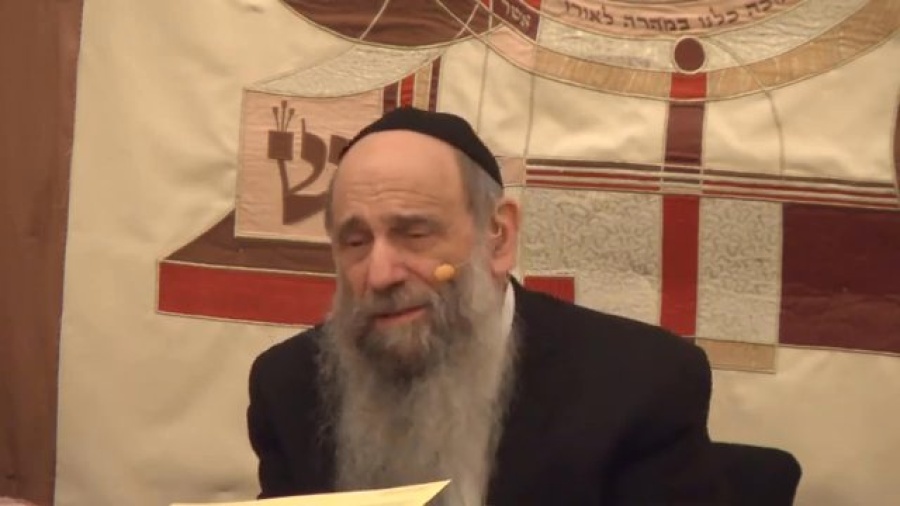 Why is Moshe Rabbeinu not Mentioned in the Haggadah? - Ask the Rabbi Live with Rabbi Mintz