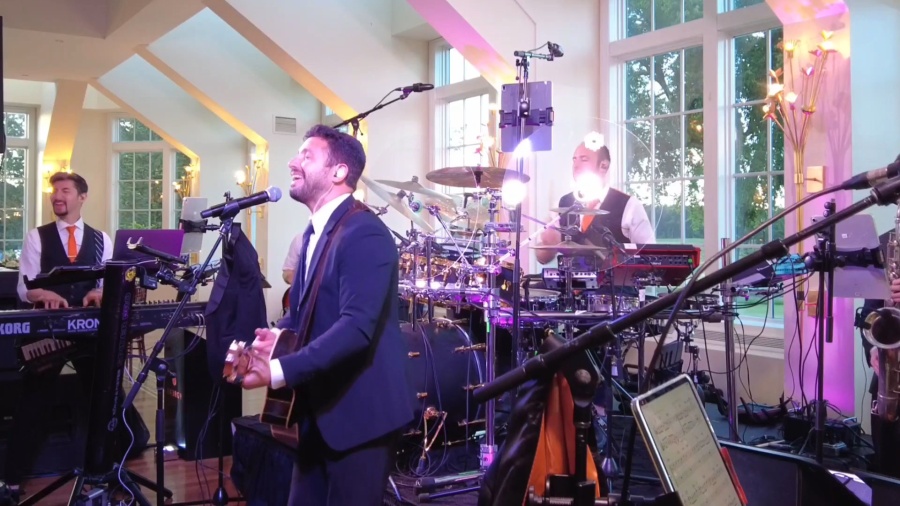 Eli Levin Singing At A Wedding with Energy Band