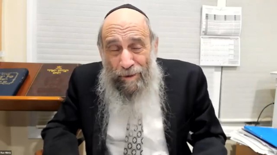 Does hitting a piñata send a bad message to a child? | Ask the Rabbi Live with Rabbi Chaim Mintz