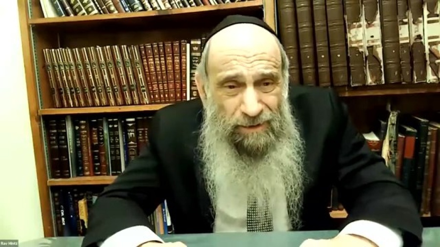 Inviting strangers to my Pesach seder | Ask the Rabbi Live with Rabbi Chaim Mintz