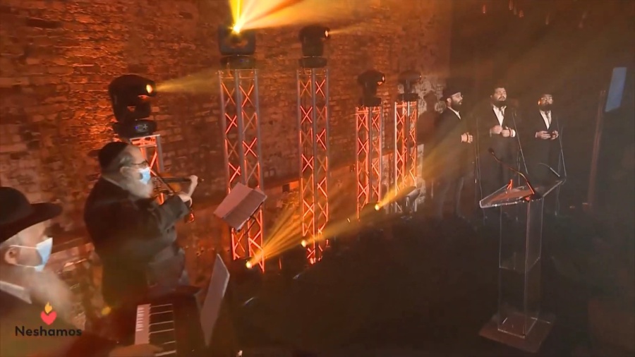 Three tenors sing a heartening Motzei Shabbos Medley