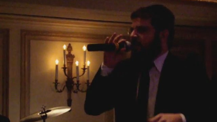 Benny Friedman singing Moshiach by Chicago (Kahn) Wedding