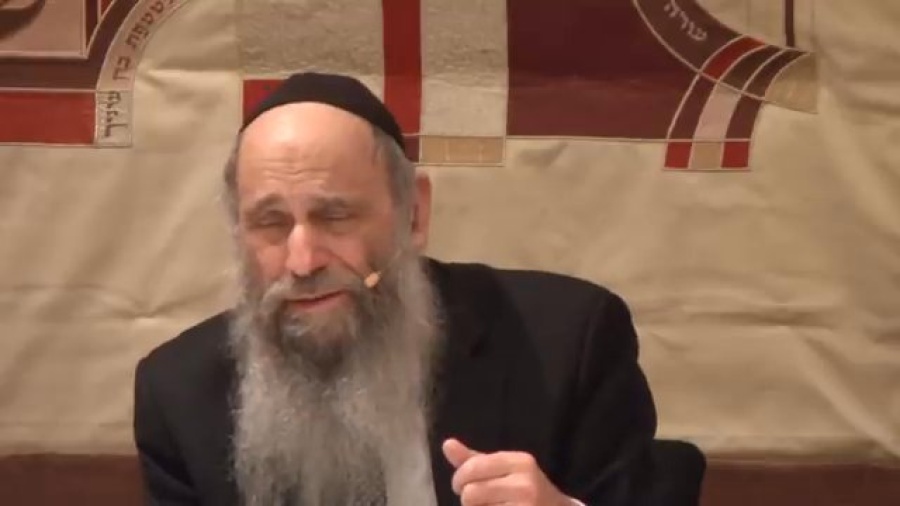 "Tithing" - A Christian Concept, or a Jewish One? - Ask the Rabbi Live with Rabbi Mintz