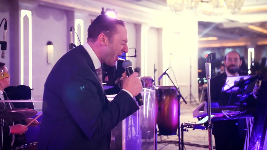 Shloime Kaufman + Krohma - Shwekey Medley