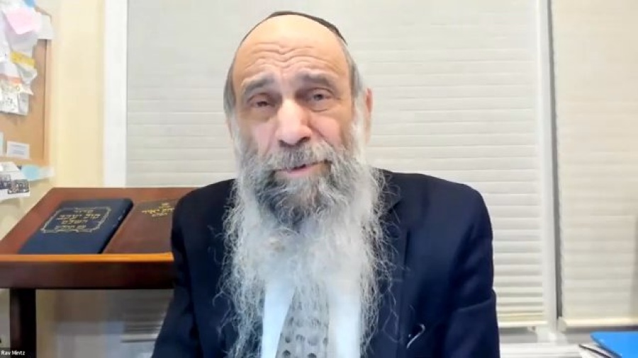 Does my therapist need to be a Jew? | Ask the Rabbi Live with Rabbi Chaim Mintz