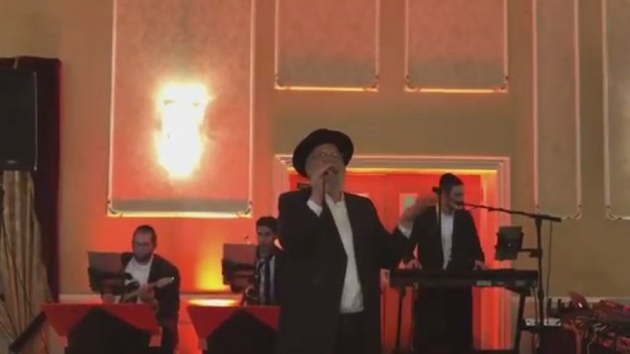 Michoel Schnitzler rocks עד הנה with Levi Lesin production!~מיכאל שניצלער עד הנה