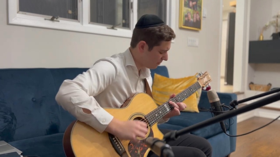 Nagila [Mordechai Shapiro] - Fingerstyle cover by Ari Ettinger