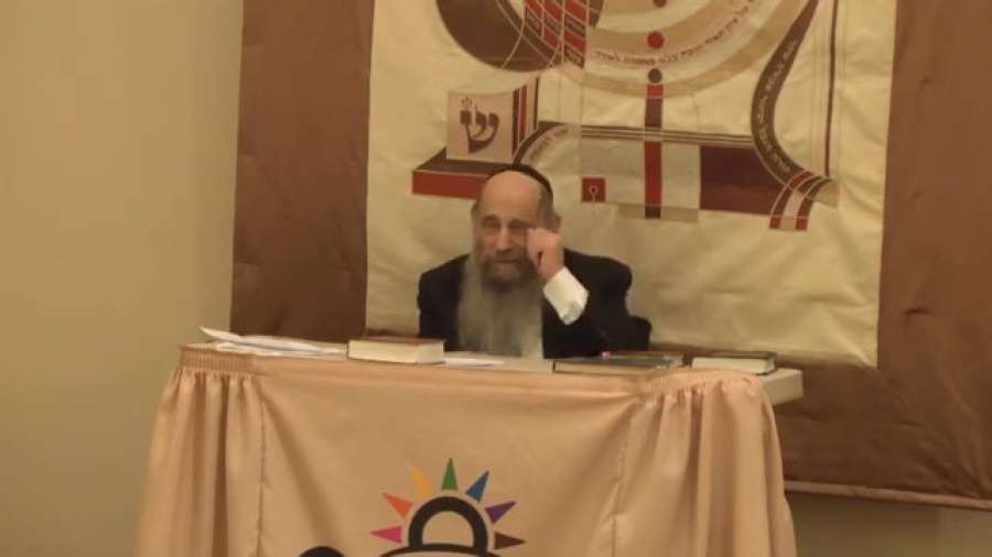 Round Matzah vs. Square Matzah - Which one is More Holy? - Ask the Rabbi Live with Rabbi Mintz